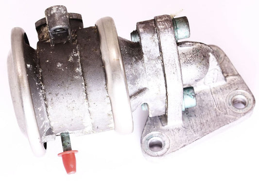 LH EGR Combi Valve Audi A8 S8 D2 VW Phaeton Touareg 4.2 V8 - 078 131 101 N