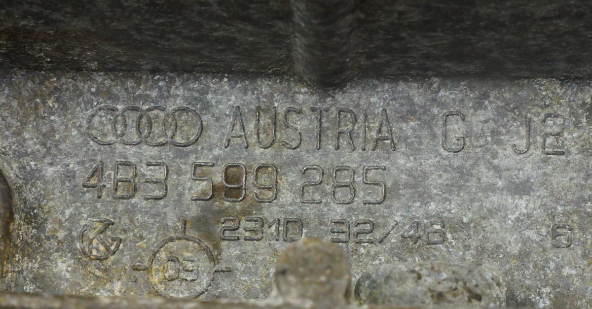 Differential Mount Bracket Cross Member Audi A6 C5 VW Passat B5 4M - 4B3 599 285