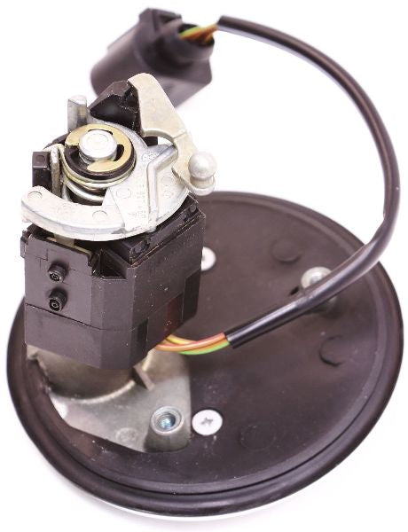 Trunk Lock & Emblem Assembly VW Jetta Wagon MK4 - Genuine OE - 1J5 827 469 F
