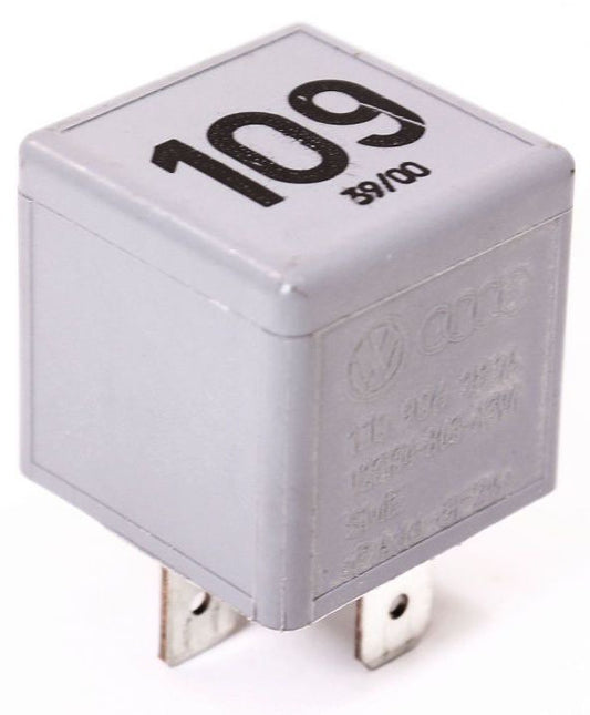ECU Power Supply Relay # 109 VW Jetta Golf MK4 Beetle TDI Genuine 1J0 906 381 A