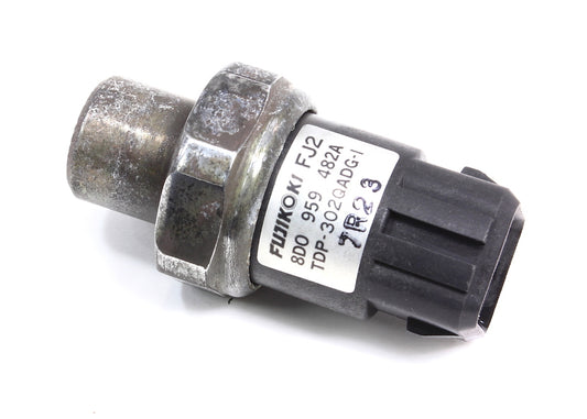 AC Pressure Switch 96-01 Audi A4 S4 VW Passat B5 - Genuine - 8D0 959 482 A
