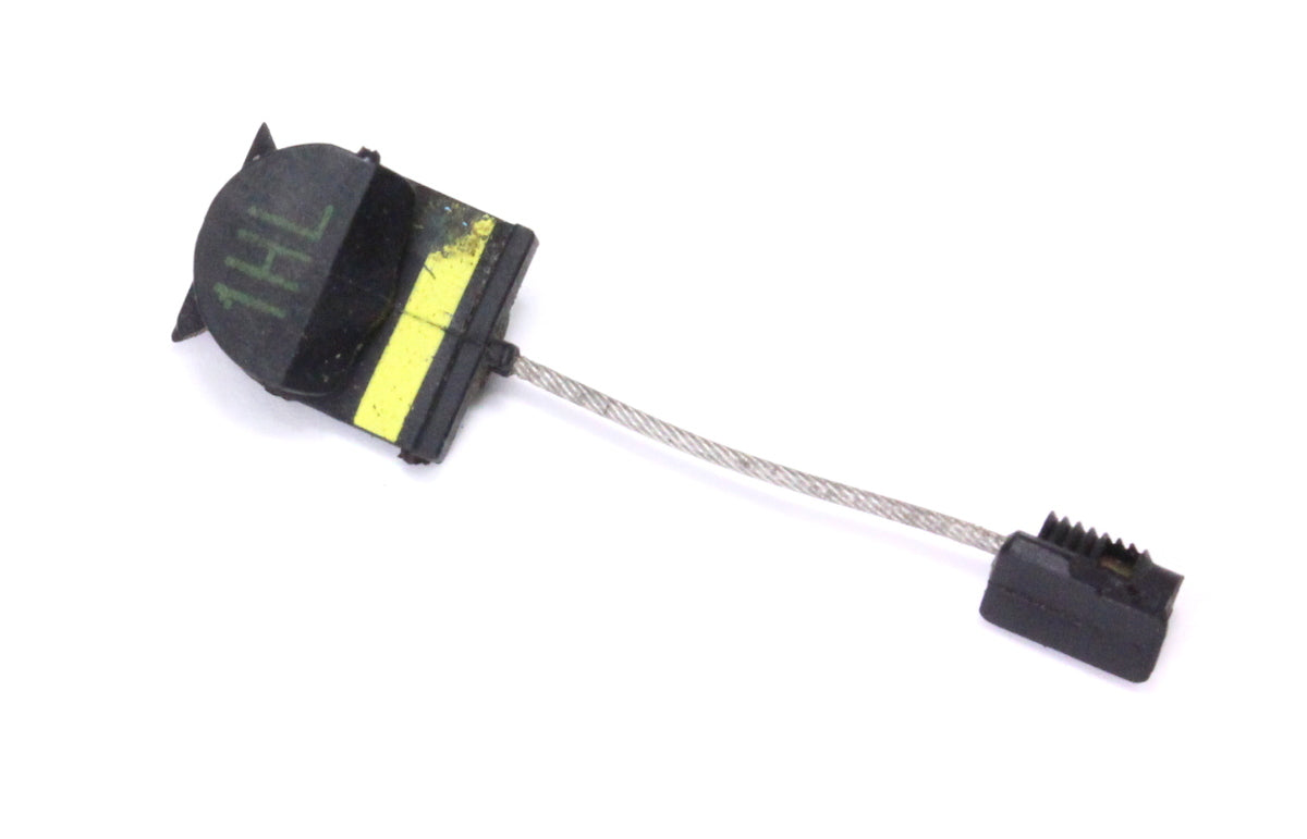 Short Small Rear Door Latch Handle Cable VW 98-05 Passat Linkage Rod 1HL