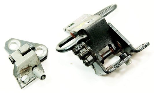 RH Front Door Hinges Black 05-10 VW Jetta Rabbit GTI MK5 - 1K0 831 412 H