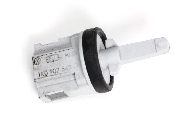 AC Evaporator Temp Sensor 05-18 VW Jetta Rabbit GTI MK5 MK6 - 1K0 907 543 G