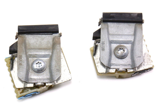 RH Front Window Regulator Clip Mounts Bracket 06-10 VW Passat B6 - Genuine