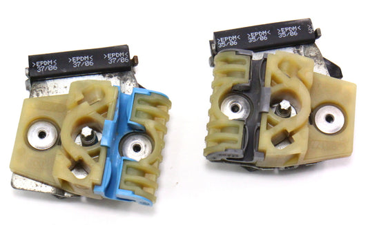 RH Front Window Regulator Clip Mounts Bracket 06-10 VW Passat B6 - Genuine