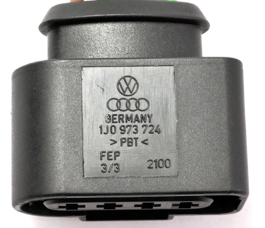 Wiper Motor Pigtail Plug Connector VW Jetta Golf GTI MK5 Eos Audi A3 1J0 973 724