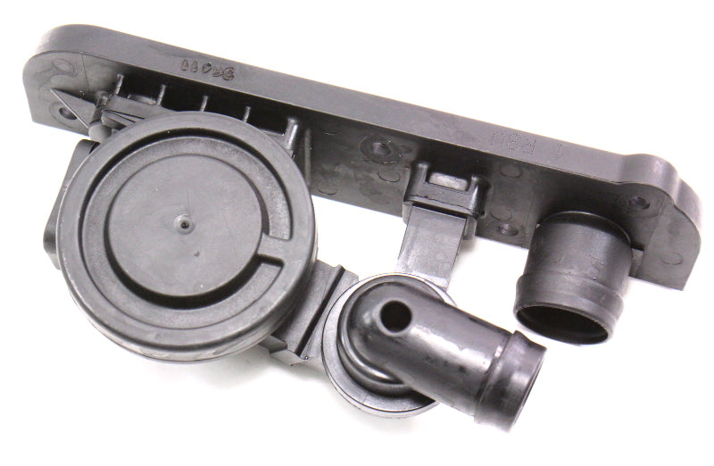 PCV Crank Breather VW Passat Jetta GTI Audi TT A3 Eos BPY 2.0T - 06F 129 101 F