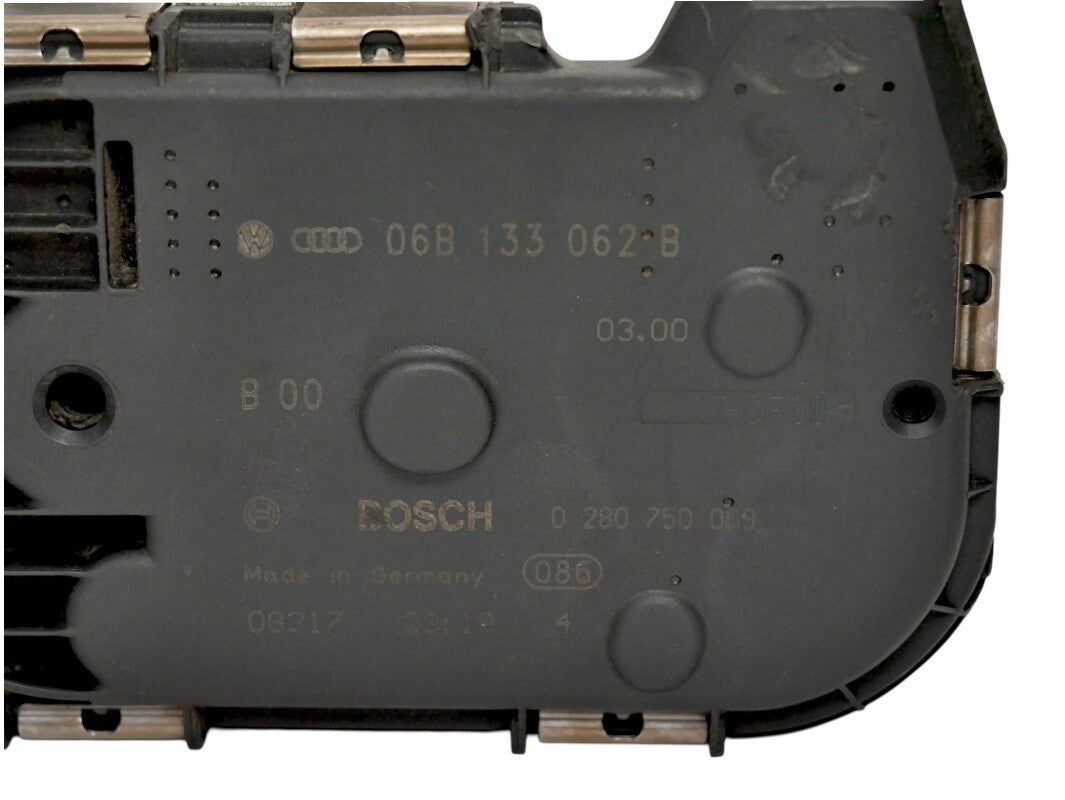 Throttle Body 00-05 VW Passat Audi A4 B5 B5.5 B6 1.8T - Genuine - 06B 133 062 B