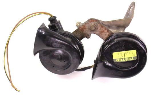 High & Low Tone Horn Set 01-10 VW Beetle - Hella Horns & Bracket - 1C0 951 221