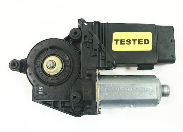 RH Front Power Window Motor 01-05 VW Passat B5.5 - 3B4 837 752 LL  (105415-301)
