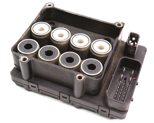ABS Pump Module 96-97 VW Jetta Golf GTI Cabrio MK3 Passat - 3A0 907 379