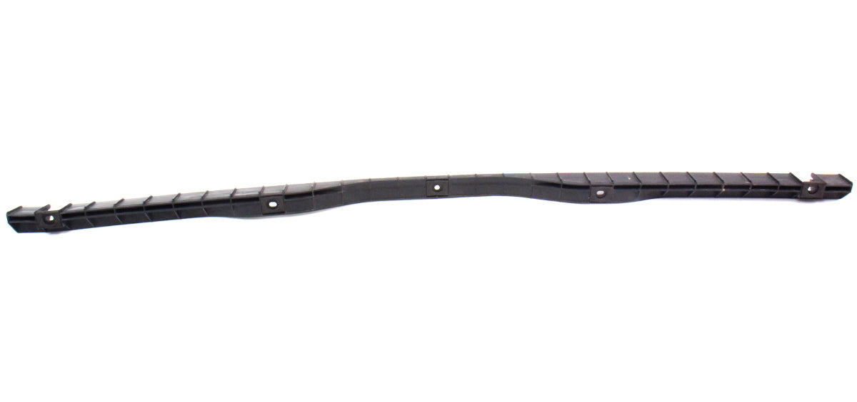 Center Rear Bumper Mount Guide Bracket 98-01 VW Passat B5 Wagon - 3B9 807 863