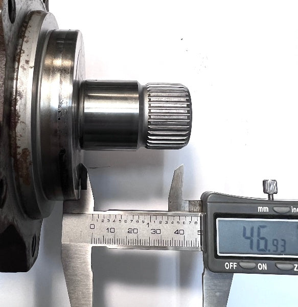 RH Automatic Transmission Axle Flange 98-05 VW Passat B5 4motion