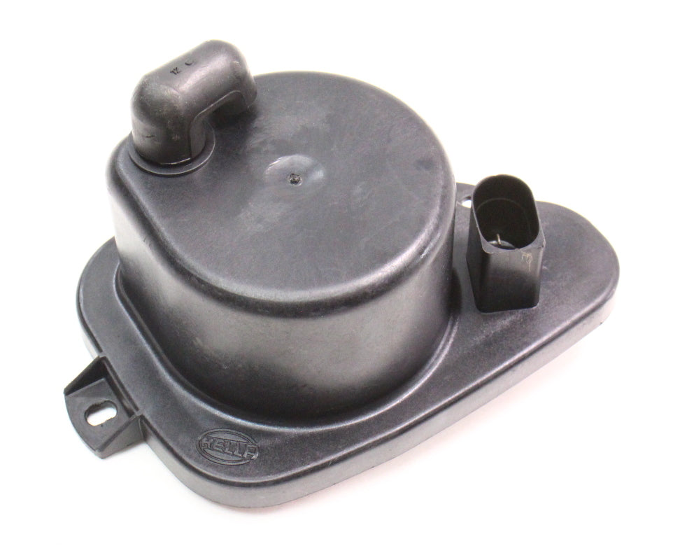 LH Fog Light Cap Back Cover Bulb Access 98-01 Audi A6 Hella - Fog Lamp