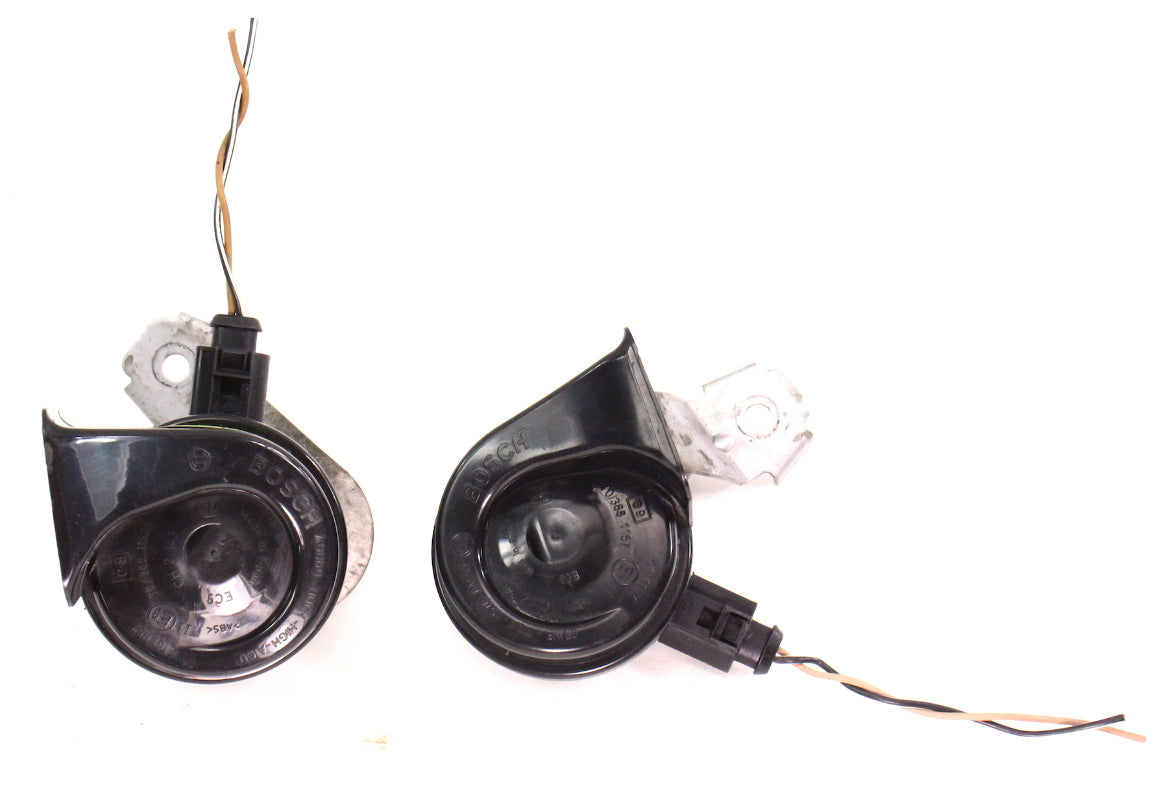 High & Low Tone Horns 05-10 VW Jetta Rabbit GTI MK5 - Bosch - Genuine