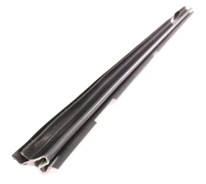 RH Rear Door Panel Window Scraper Trim 05-10 VW Jetta Rabbit MK5 1K5 839 472 D