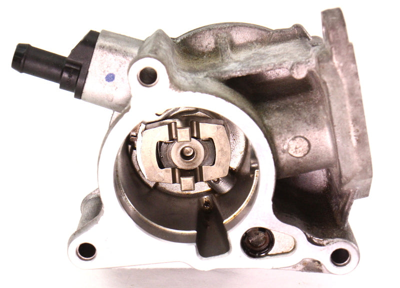 Brake Vacuum Pump VW Jetta Golf GTI MK5 MK6 Passat 2.0T TSI CBFA 06H 145 100 AK