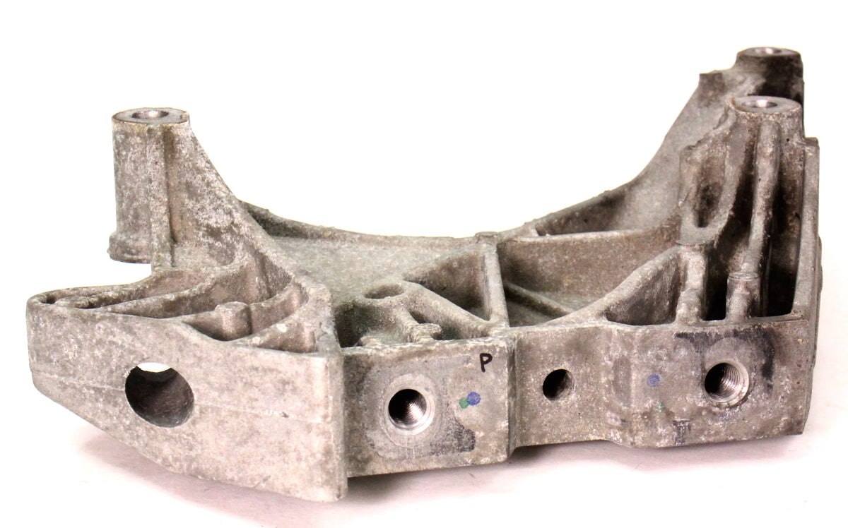 RH Motor Mount Bracket VW Jetta GTI Beetle Passat EOS CC 2.0T 06J 199 207 P