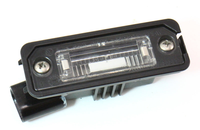 License Plate Lights Lens & Housing 04-06 VW Phaeton ~ Genuine ~ 3D0 943 021 A