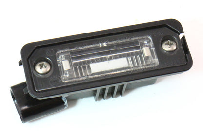 License Plate Lights Lens & Housing 04-06 VW Phaeton ~ Genuine ~ 3D0 943 021 A