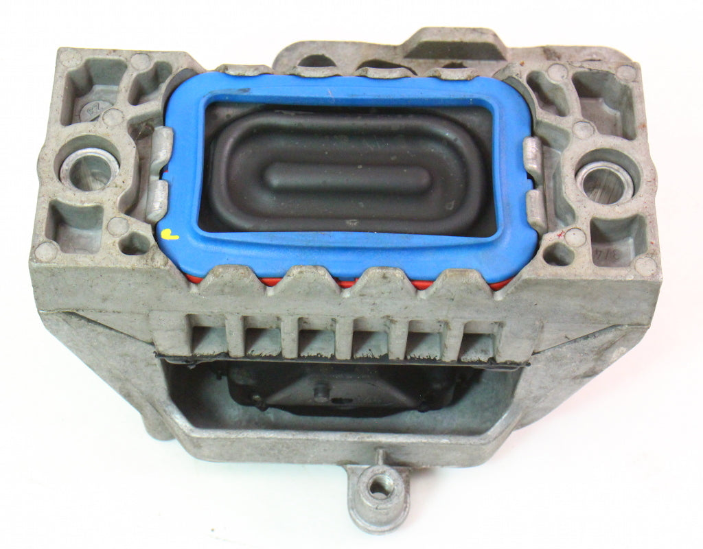 RH Engine Mount Support Bushing 05-07 VW Jetta MK5 1.9 TDI BRM - 1K0 199 262 BA