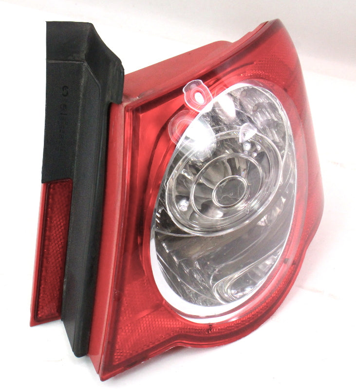 RH Outer Tail Light Lamp 06-08 VW Passat B6 ~ Genuine ~ 3C5 945 096 D
