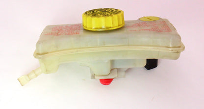 Brake Master Reservoir Audi A4 S4 A6 S6 VW Passat B5 B6 B7 C5 - 8E0 611 301 G