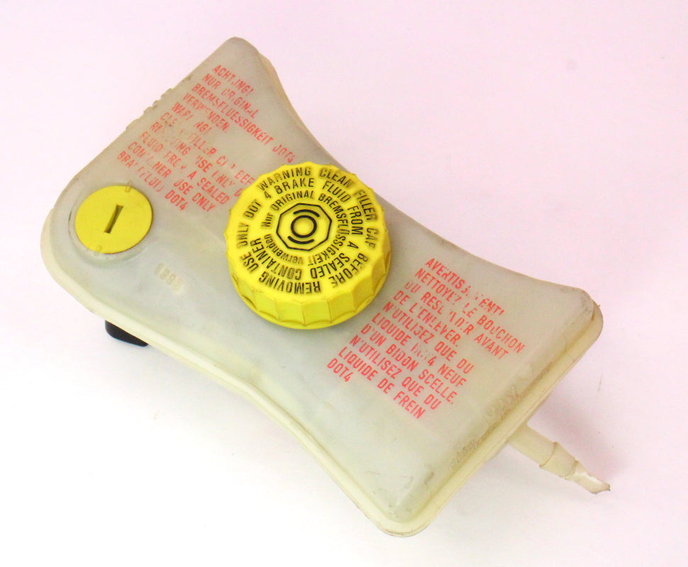 Brake Master Reservoir Audi A4 S4 A6 S6 VW Passat B5 B6 B7 C5 - 8E0 611 301 G