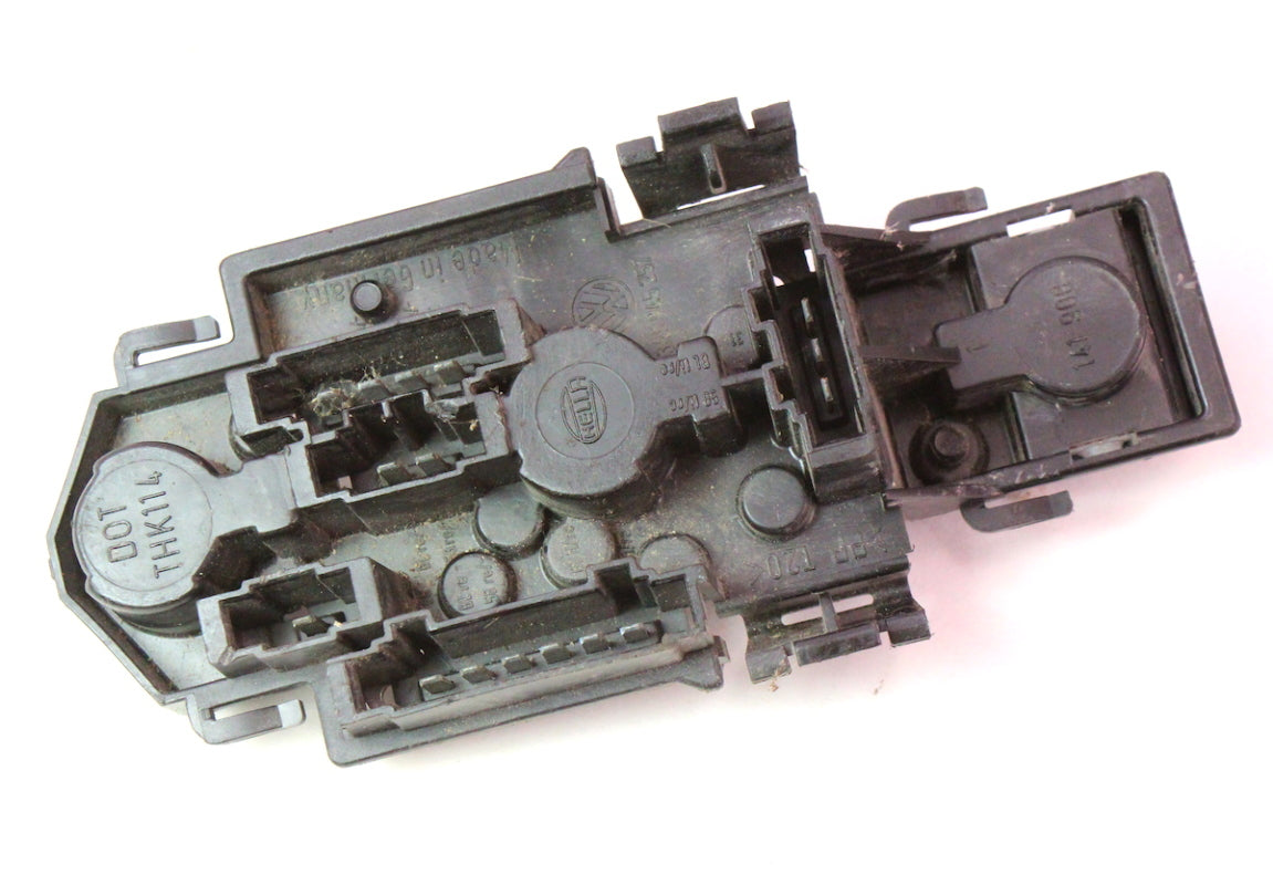 Outer Tail Light Lamp Bulb Holder Tray 95-97 VW Passat Sedan B4 OEM 3A5 945 257