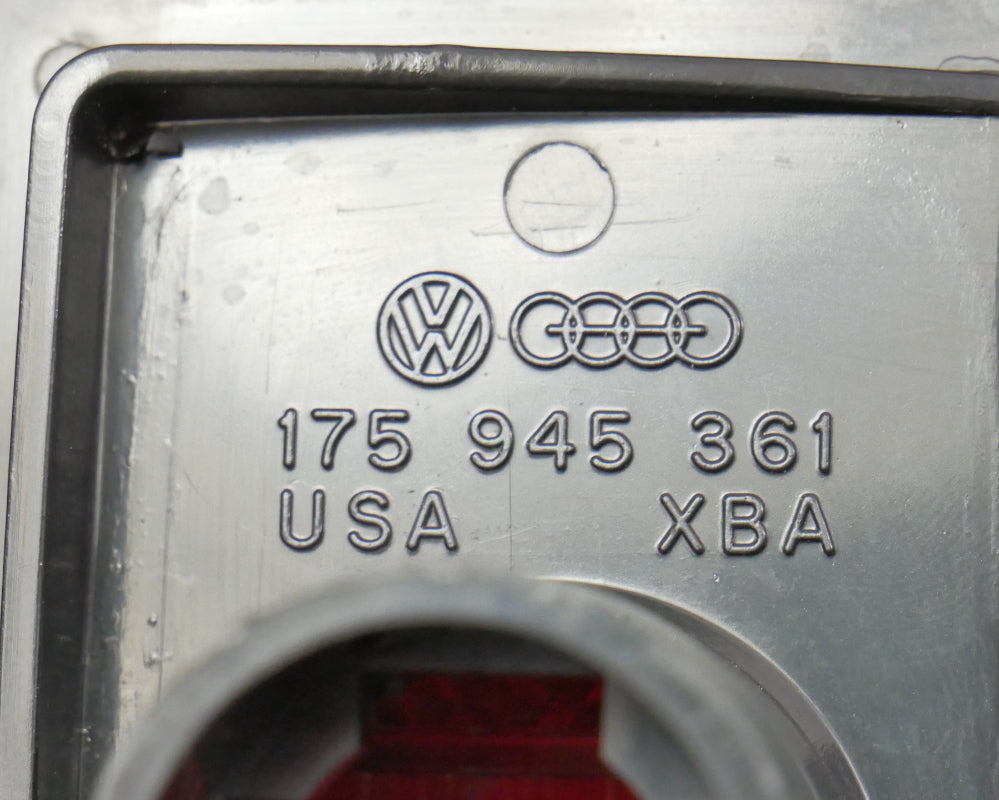 Rear Side Marker Light Quarter Panel Lamp 79-84 VW Rabbit MK1 ~ 175 945 361