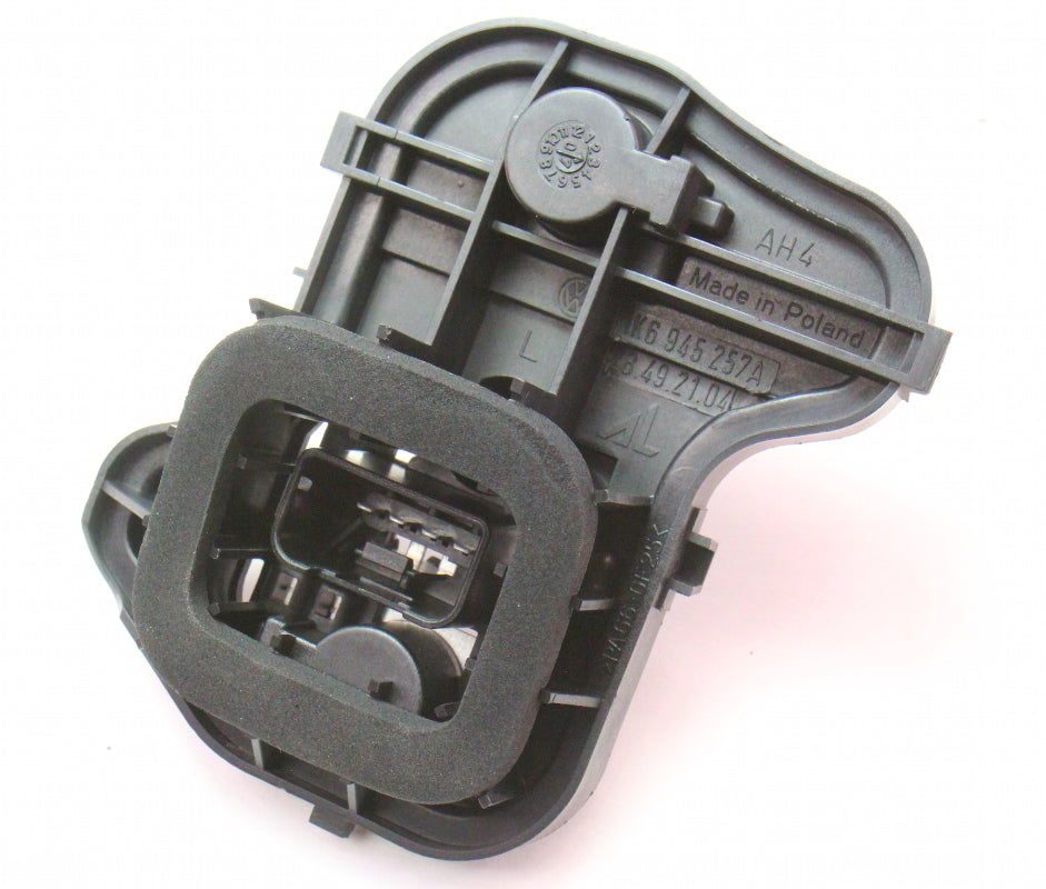 LH Outer  Tail Taillight Bulb Socket Tray 06-09 VW Rabbit GTI MK5 1K6 945 257 A