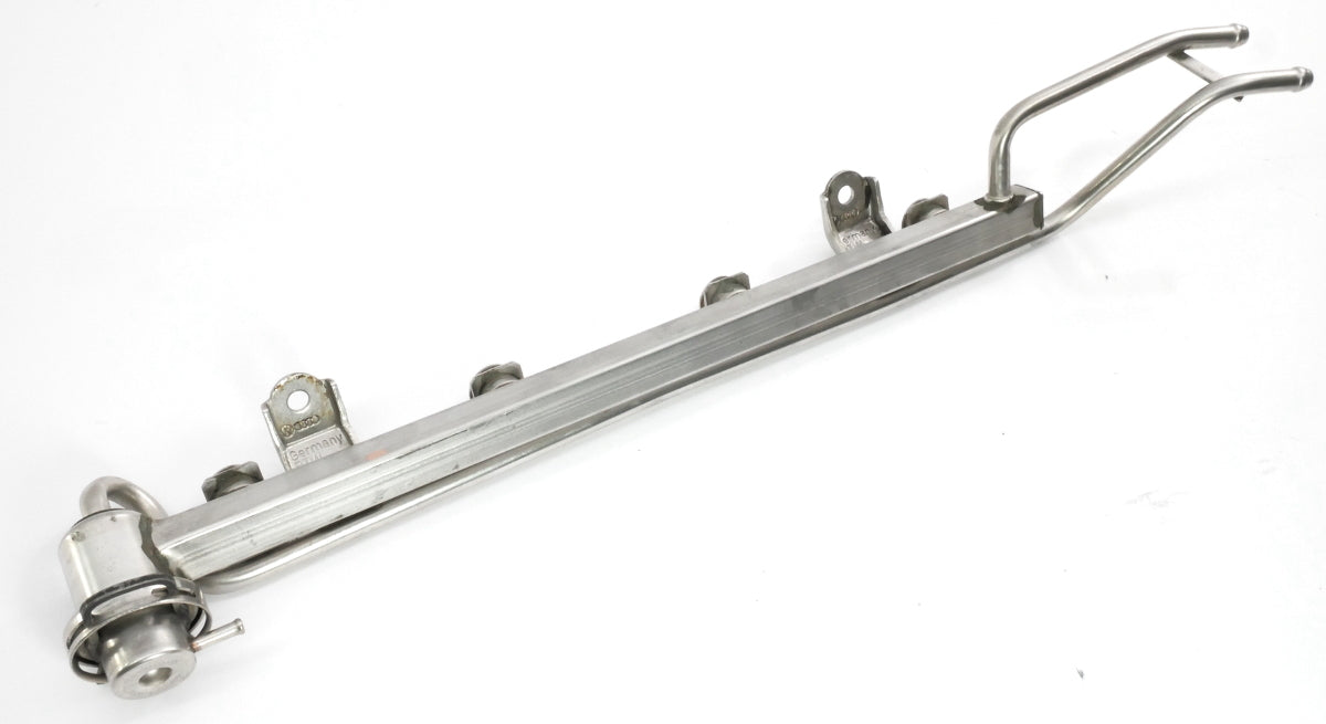 Fuel Rail Audi TT VW Jetta Golf MK4 Beetle 1.8T - Genuine - 06A 133 681 B