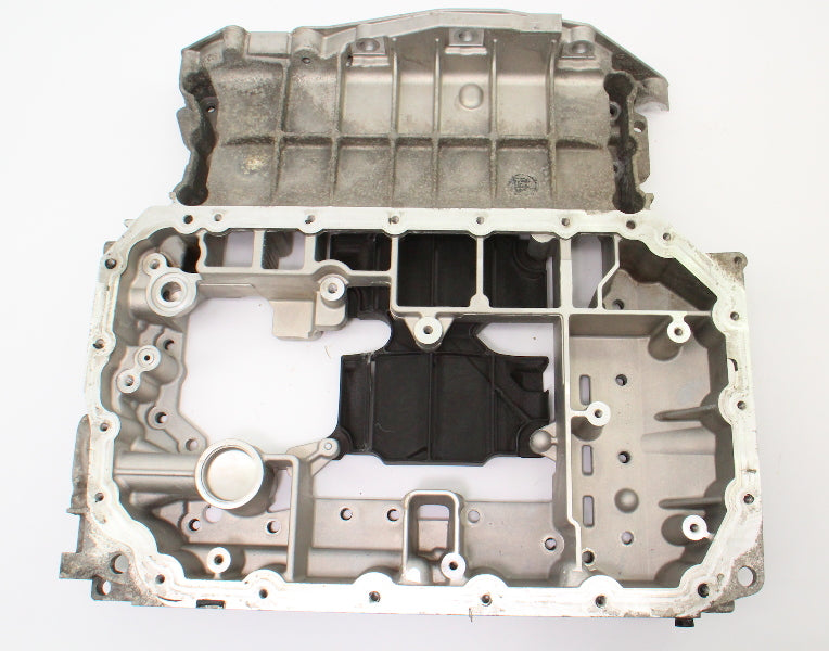 Upper Oil Pan 05-06 Audi A4 A6 BKH 3.2 V6 - Genuine - 06E 103 603 C