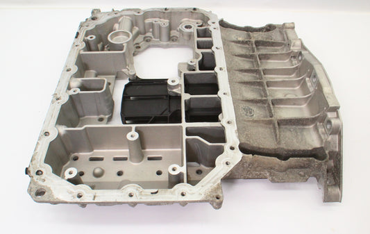 Upper Oil Pan 05-06 Audi A4 A6 BKH 3.2 V6 - Genuine - 06E 103 603 C