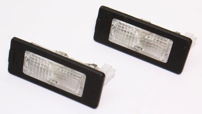 2x License Plate Lamp Light 11-17 VW Jetta Tiguan Touareg . Genuine 5N0 943 021