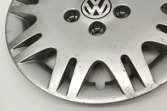 Genuine VW Hub Cap Wheel Cover 05-10 VW Rabbit Jetta MK5 - 1KM 601 147