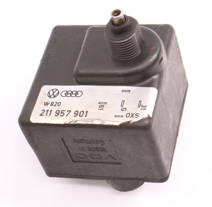 EGR Speedometer Box 1979 VW Bus Transporter Bay Window - Genuine - 211 957 901