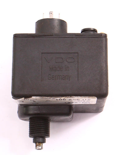 EGR Speedometer Box 1979 VW Bus Transporter Bay Window - Genuine - 211 957 901