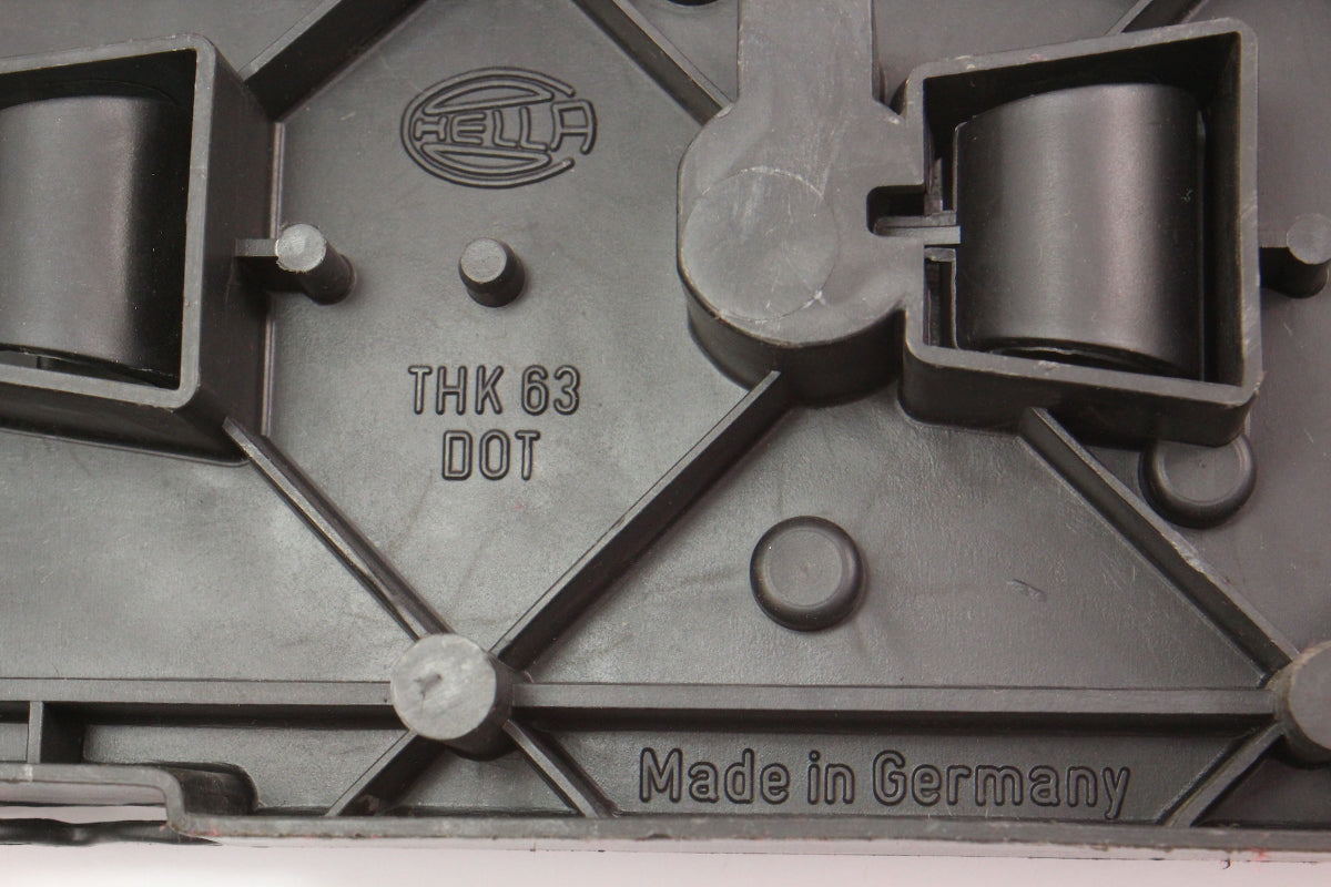 Tail Light Lamp Bulb Holder Trays 82-88 VW Scirocco MK2 OEM - 533 945 257 / 258