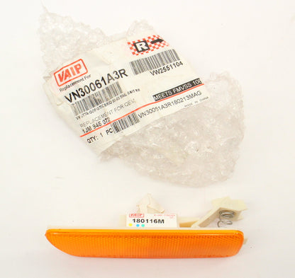 NOS RH Bumper Side Marker Light 99-05 VW Jetta Golf GTI Mk4 - 1JM 945 072