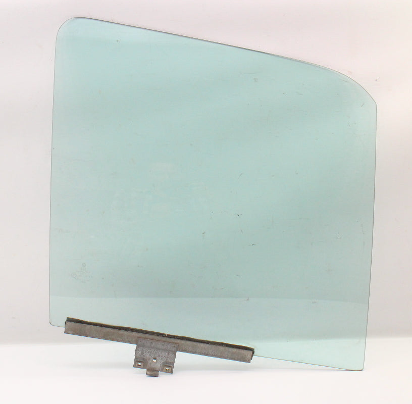 RH Front Side Window Door Exterior Glass 85-87 VW Jetta Golf 4 Door Mk2
