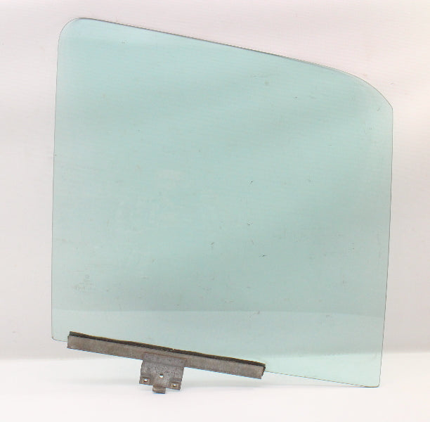 RH Front Side Window Door Exterior Glass 85-87 VW Jetta Golf 4 Door Mk2