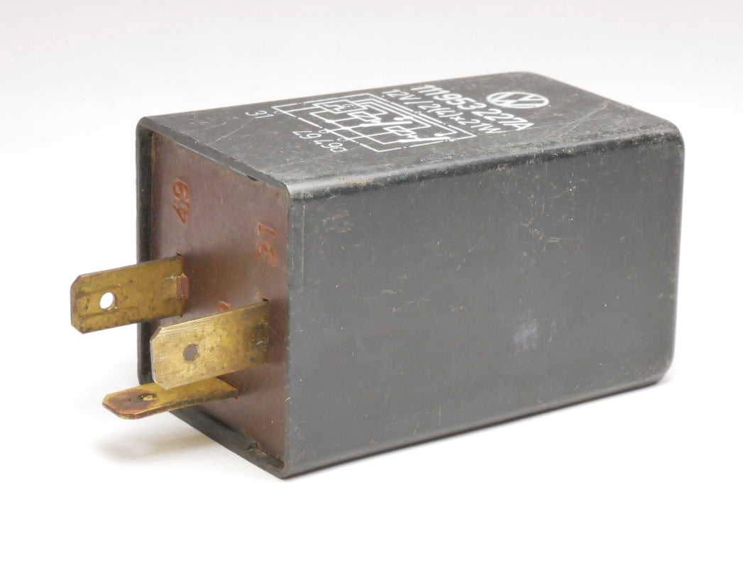 Flasher Relay Genuine VW Audi  Jetta Golf Beetle Passat Vanagon Cabriolet - 111 953 227 A