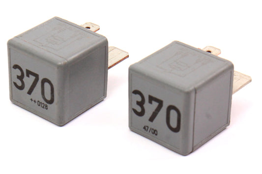 2x Fan Relay # 370 VW Passat Jetta Golf GTI Cabrio Beetle Audi A4 A6 8D0 951 253