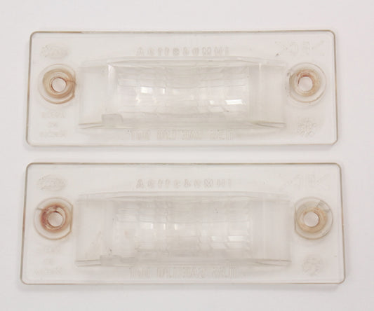 License Plate Light Lamp Lens 93-99 VW Golf GTI MK3 / 95 Cabrio - 1HM 943 119 A