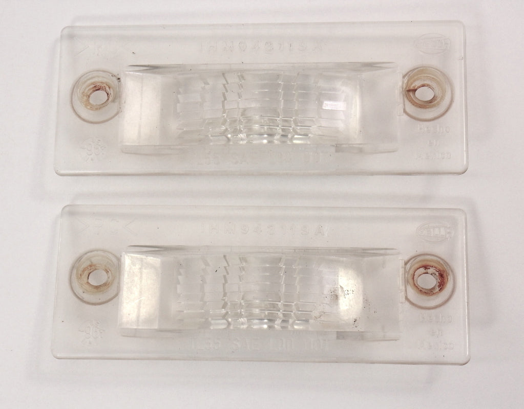 License Plate Light Lamp Lens 93-99 VW Golf GTI MK3 / 95 Cabrio - 1HM 943 119 A