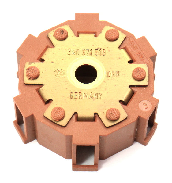Under Dash Ground Ring Terminal Hub Spade Tree 95-97 VW Passat B4 - 3A0 971 519