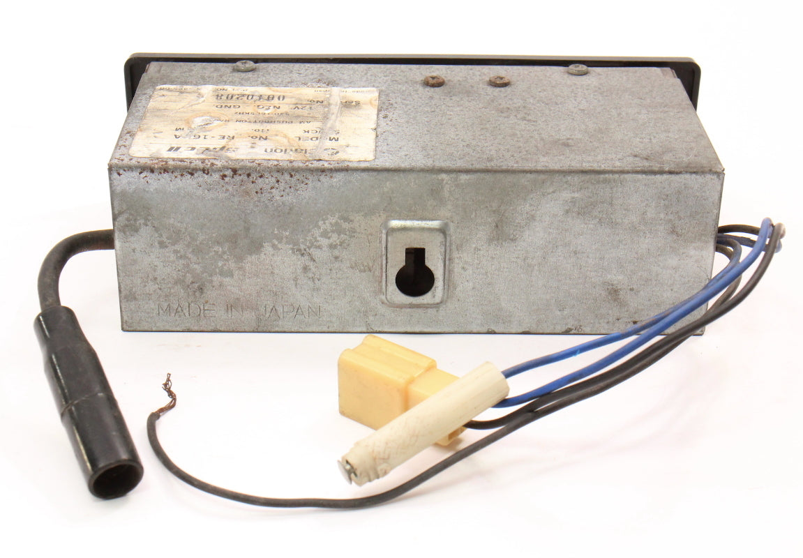 Clarion Spec II Vintage AM Car Radio Head Unit Model RE-16 A