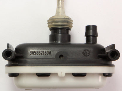 Gas Door Actuator Lock VW Passat 96-97 Vacuum Lock Plunger 3A5 862 160 A